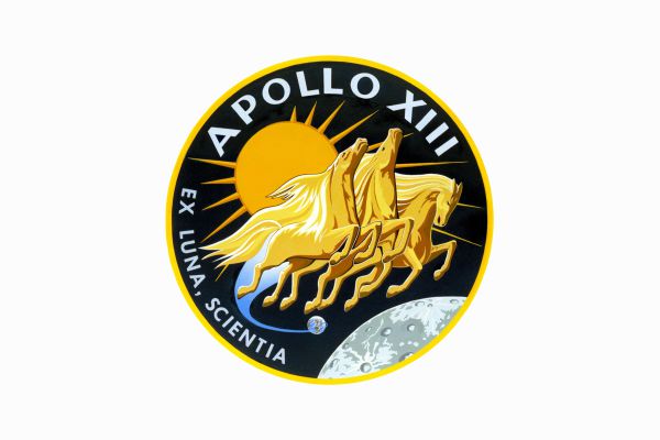 Apollo 13: Desafios e Heroísmo no Espaço